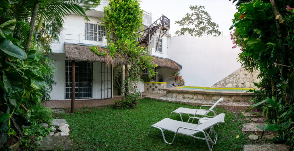 4-bedroom investment property in Cozumel perfect for Dive School or vacation rental - Casa Chentuk.